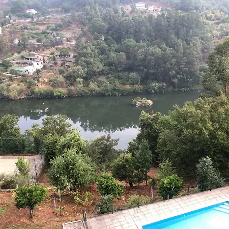 Quinta Das Paredinhas Do Rio Douro * Cinfães
